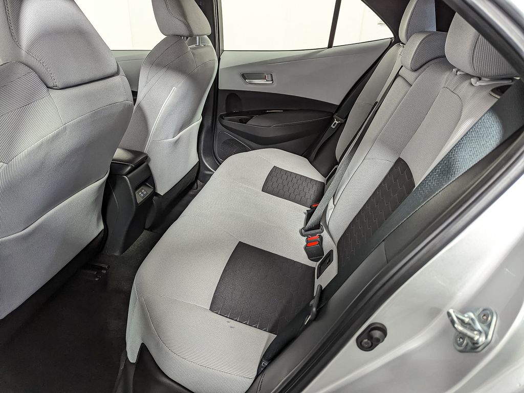 2023 Toyota Corolla SE Image 17 of 42