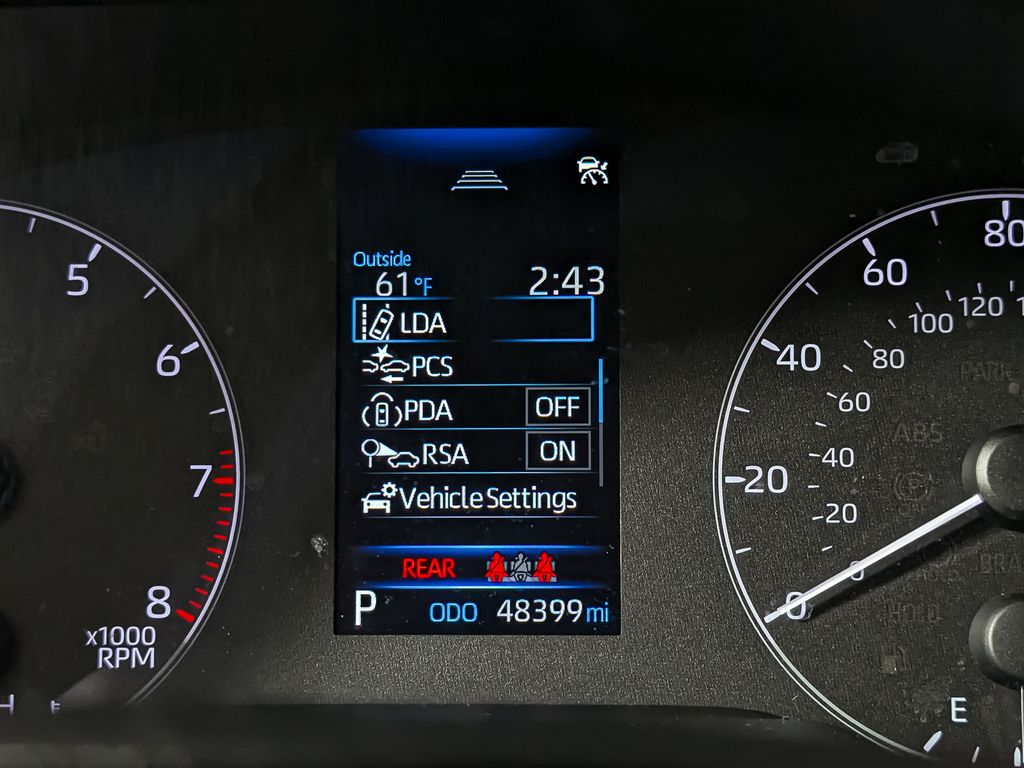 2023 Toyota Corolla SE Image 25 of 42