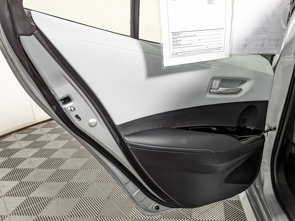 2023 Toyota Corolla SE Image 31 of 42