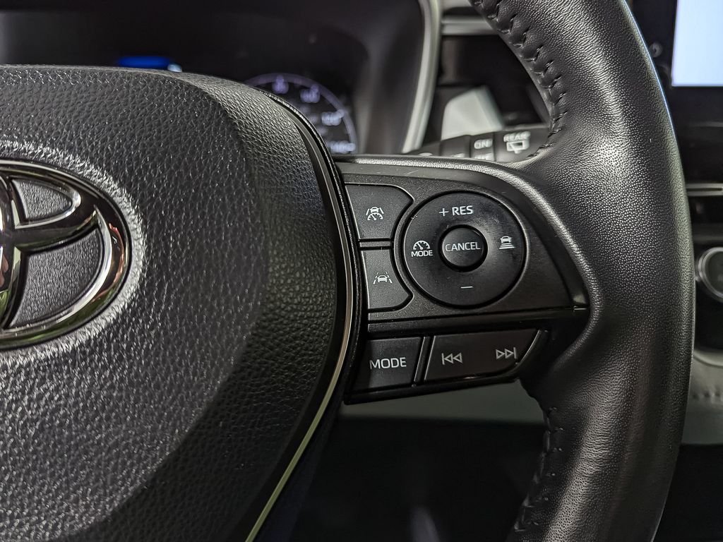 2023 Toyota Corolla SE Image 22 of 42