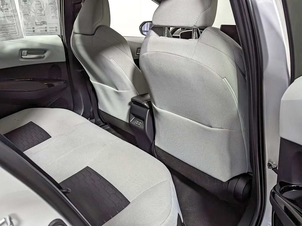 2023 Toyota Corolla SE Image 13 of 42