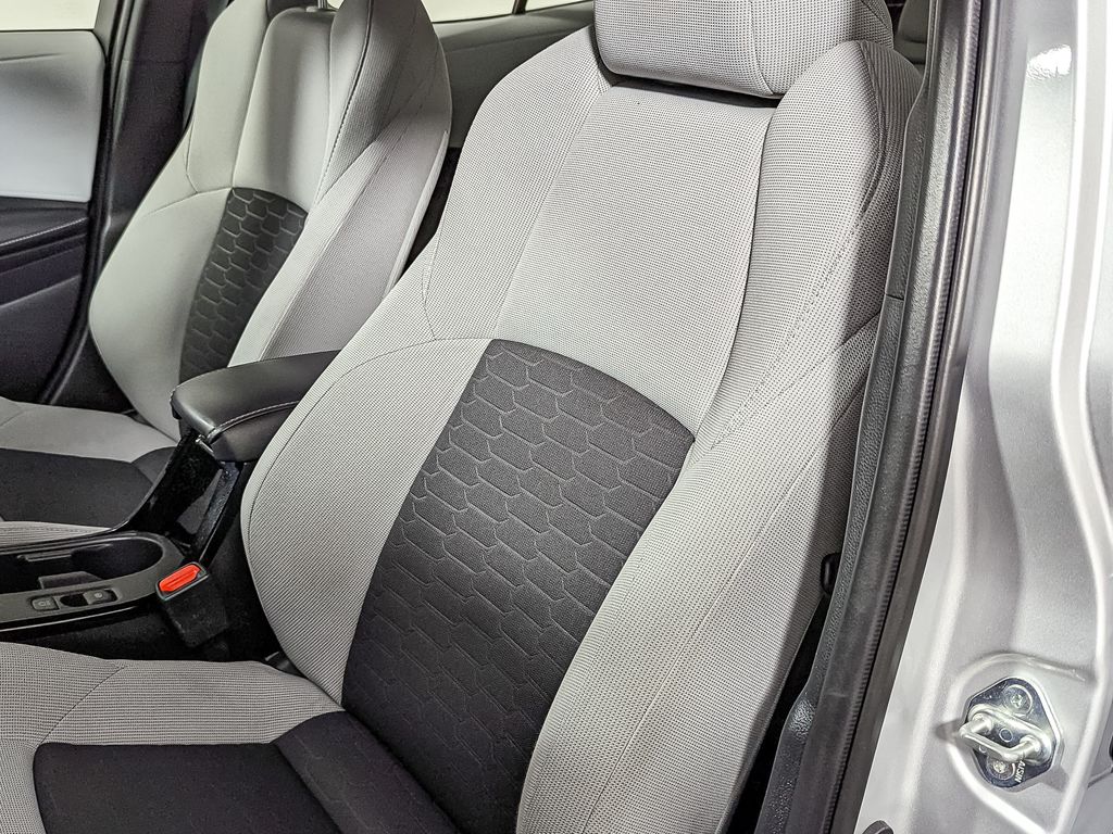 2023 Toyota Corolla SE Image 14 of 42