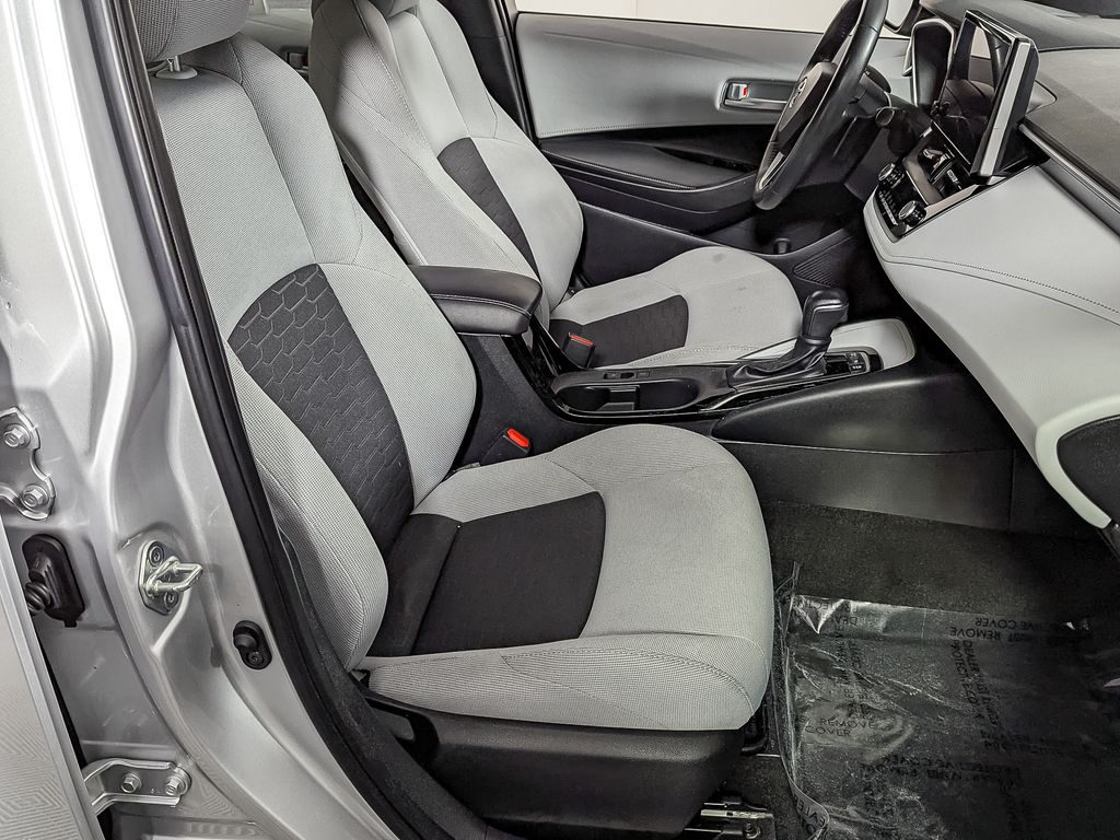 2023 Toyota Corolla SE Image 15 of 42
