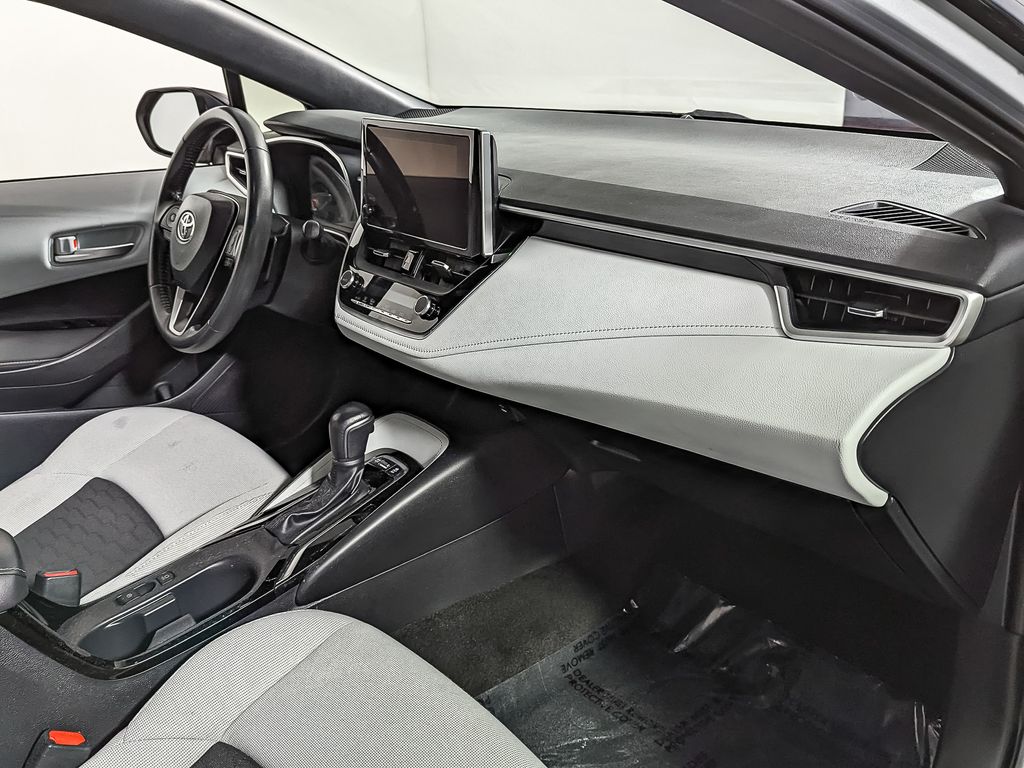 2023 Toyota Corolla SE Image 18 of 42