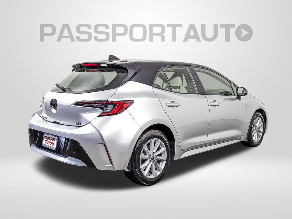 2023 Toyota Corolla SE Image 5 of 42