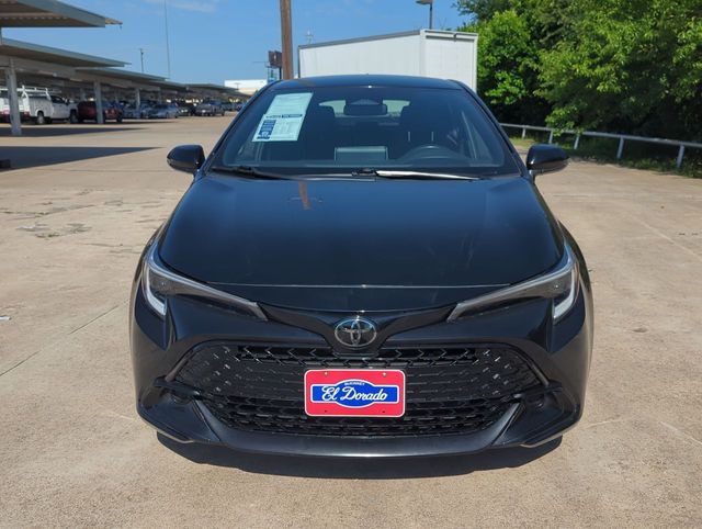 Vehicle image 4 of 32