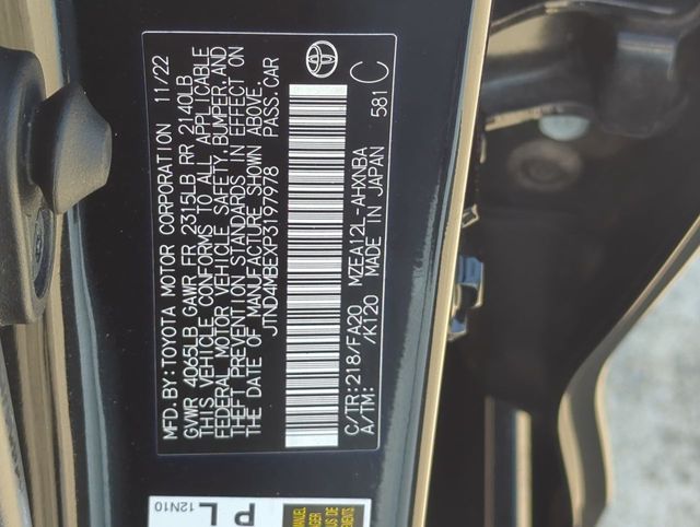 Vehicle image 31 of 32