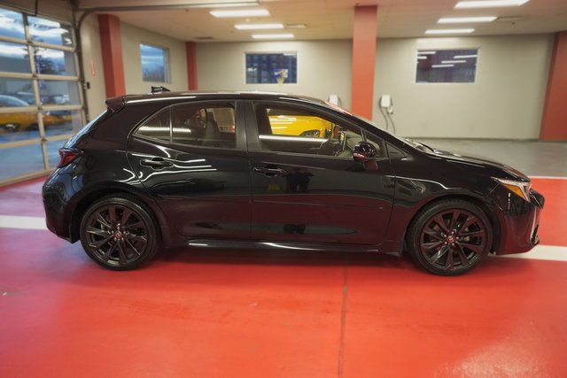 2023 Toyota Corolla XSE Image 3 of 31