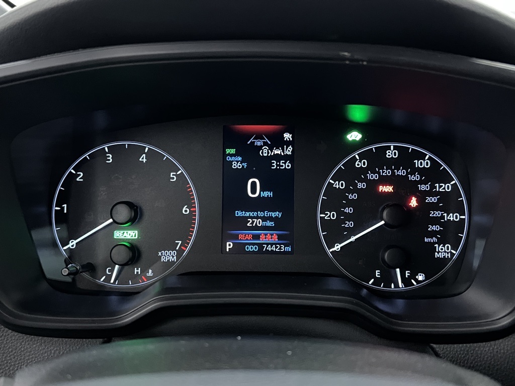 Vehicle image 12 of 31
