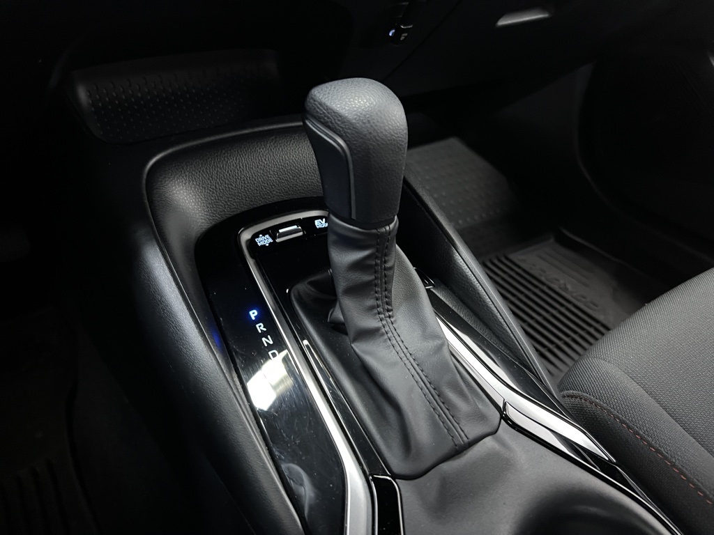Vehicle image 19 of 31