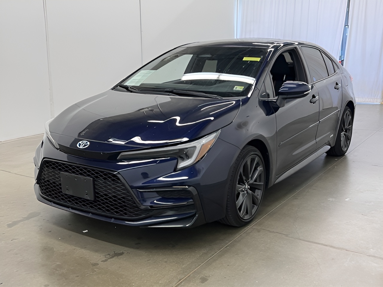 Vehicle image 26 of 31