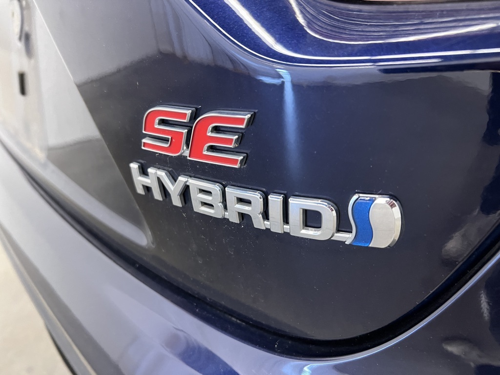 Vehicle image 23 of 31