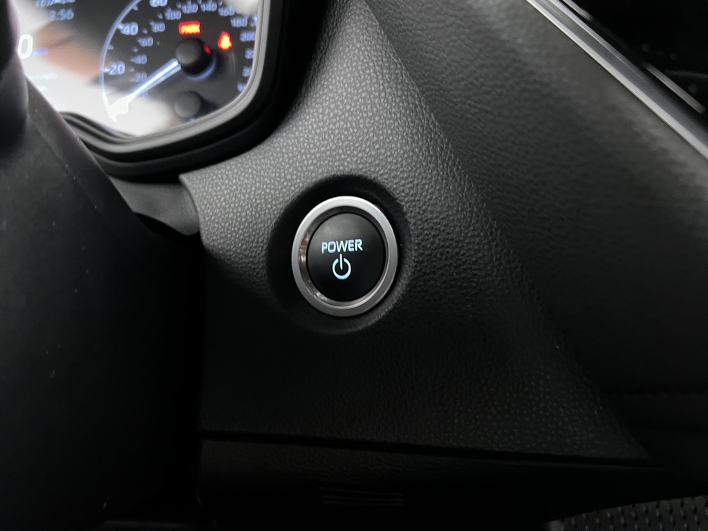 Vehicle image 18 of 31