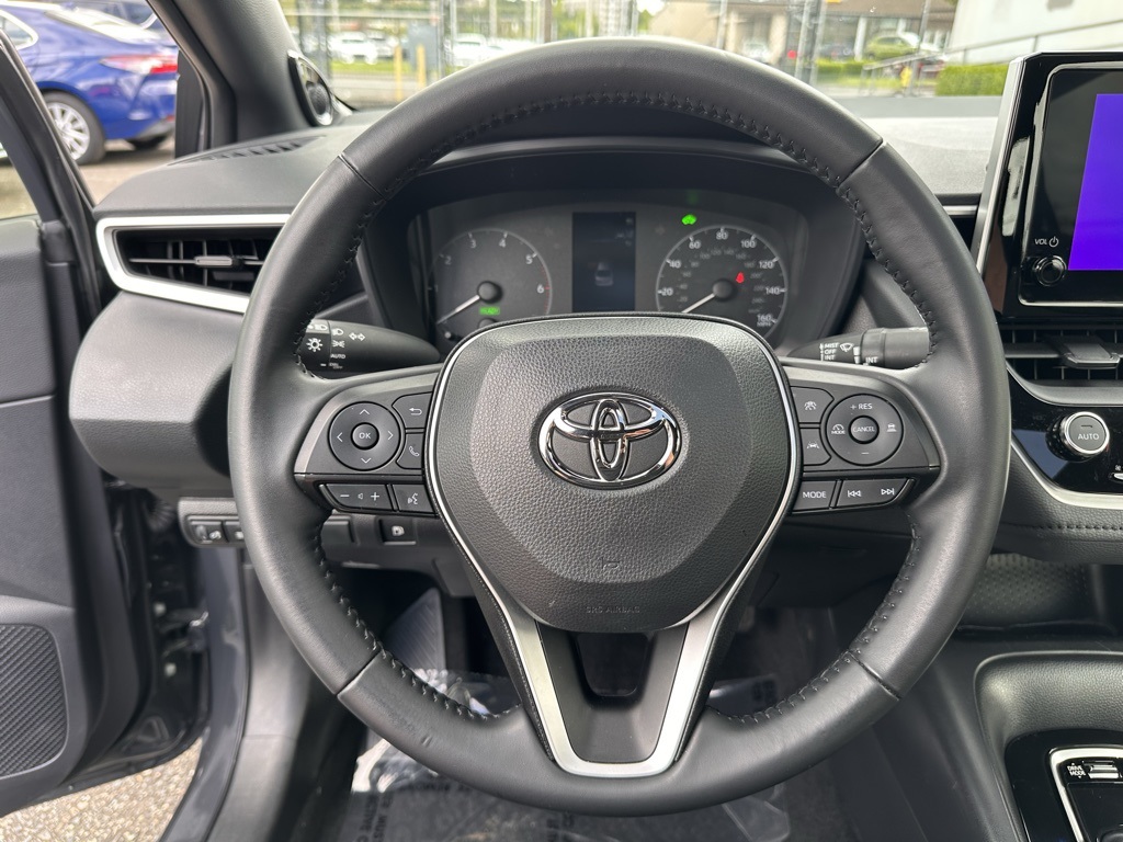 Vehicle image 19 of 25