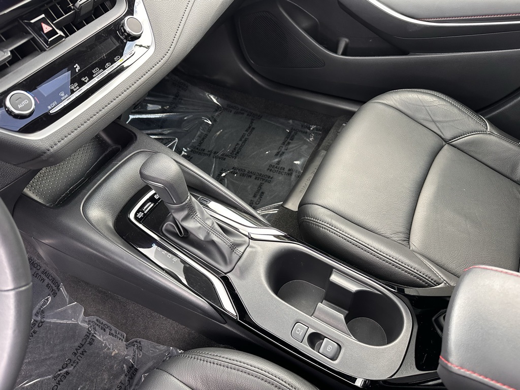 Vehicle image 20 of 25