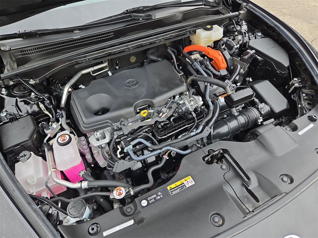 Vehicle image 27 of 32