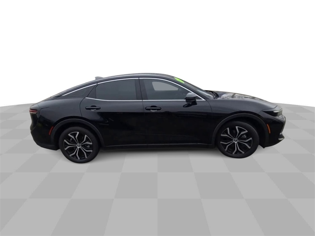 Vehicle image 7 of 32