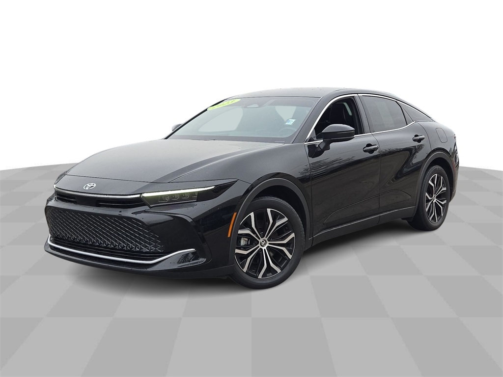 Vehicle image 1 of 32