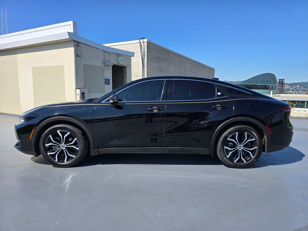 Vehicle image 8 of 31