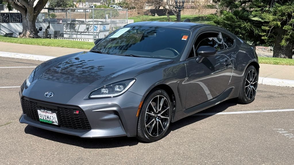 2023 Toyota GR86 Base Image 1 of 30