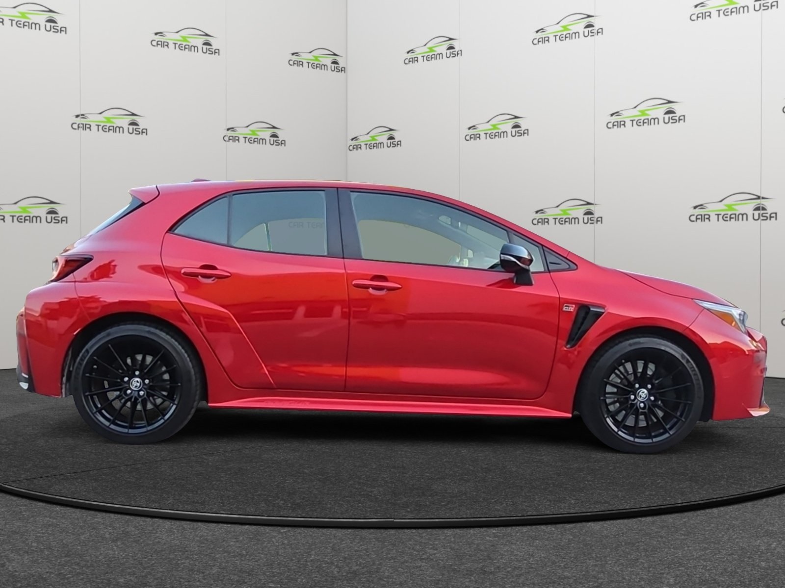 Vehicle image 4 of 25