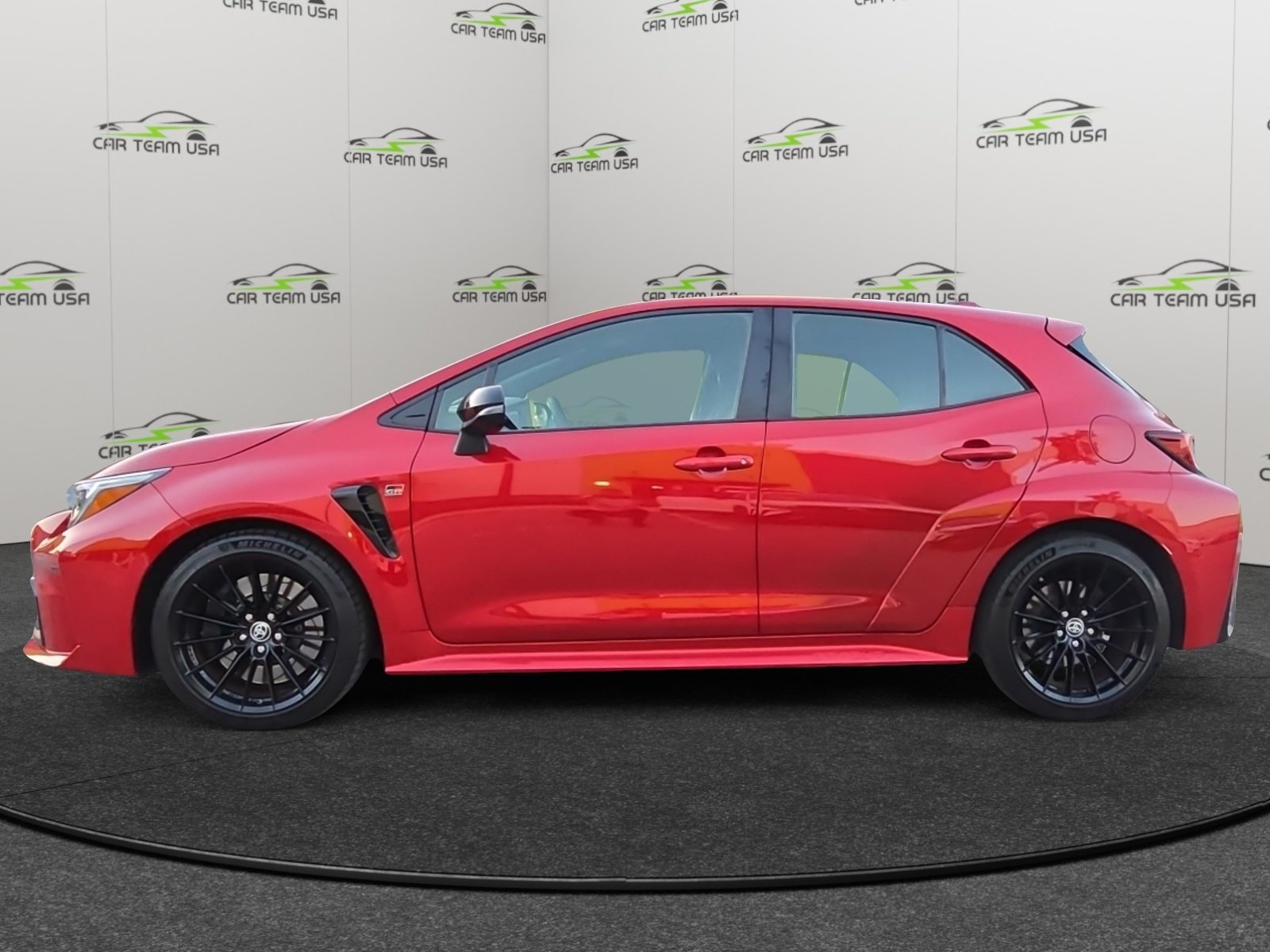 Vehicle image 8 of 25