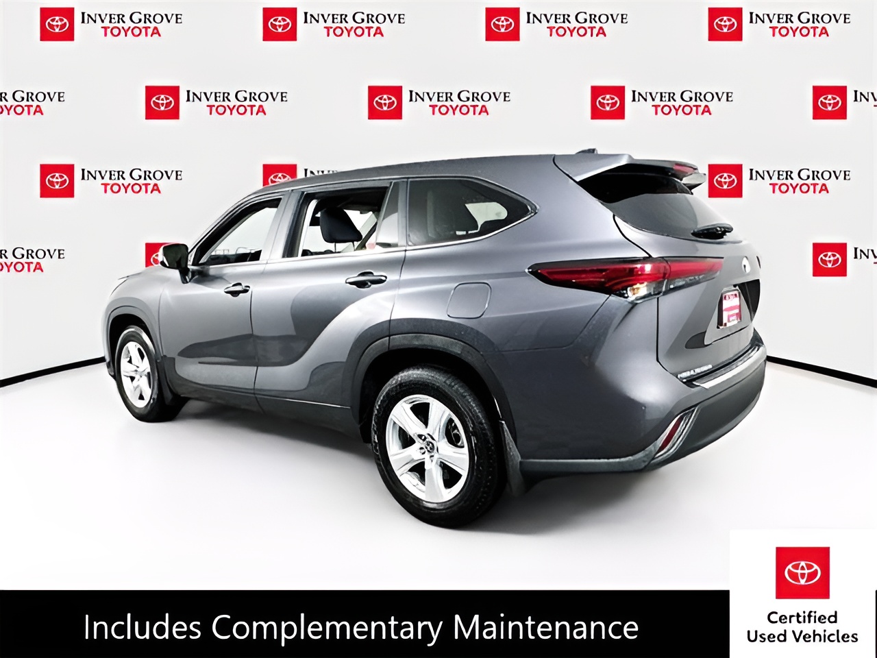 Vehicle image 27 of 28