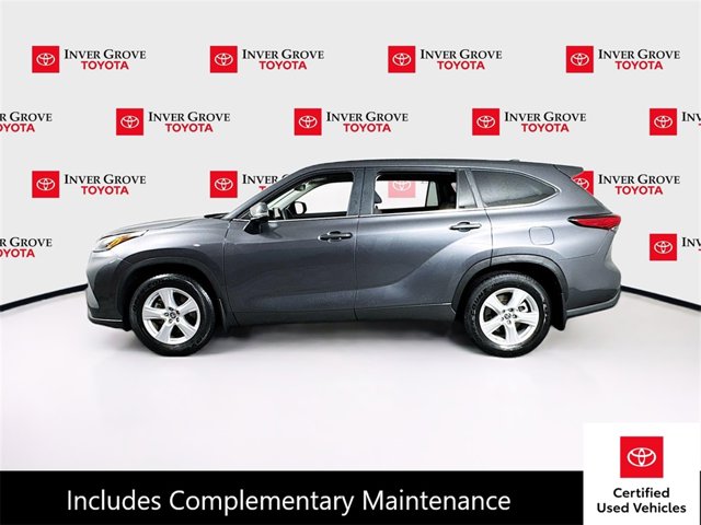 Vehicle image 8 of 28