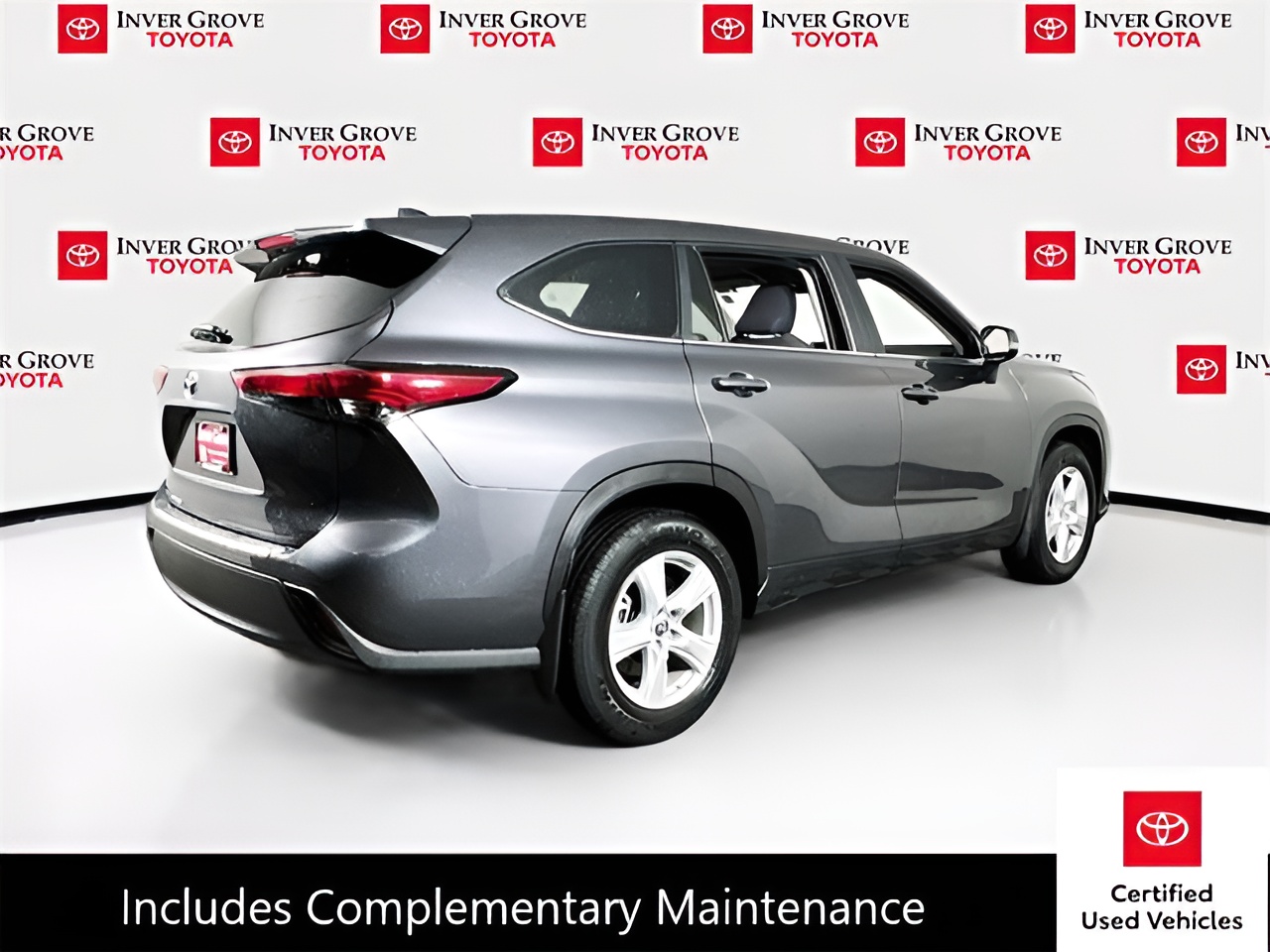 Vehicle image 25 of 28
