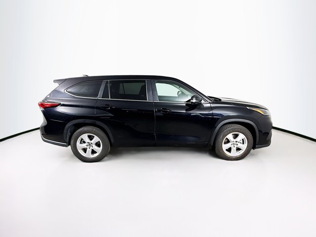 Vehicle image 4 of 36