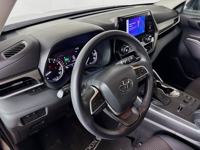 Vehicle image 10 of 36