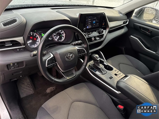 Vehicle image 10 of 20