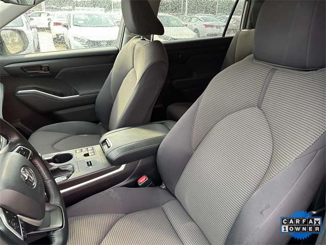 Vehicle image 9 of 20