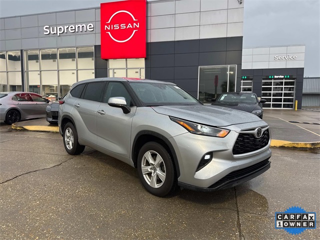 Vehicle image 2 of 20