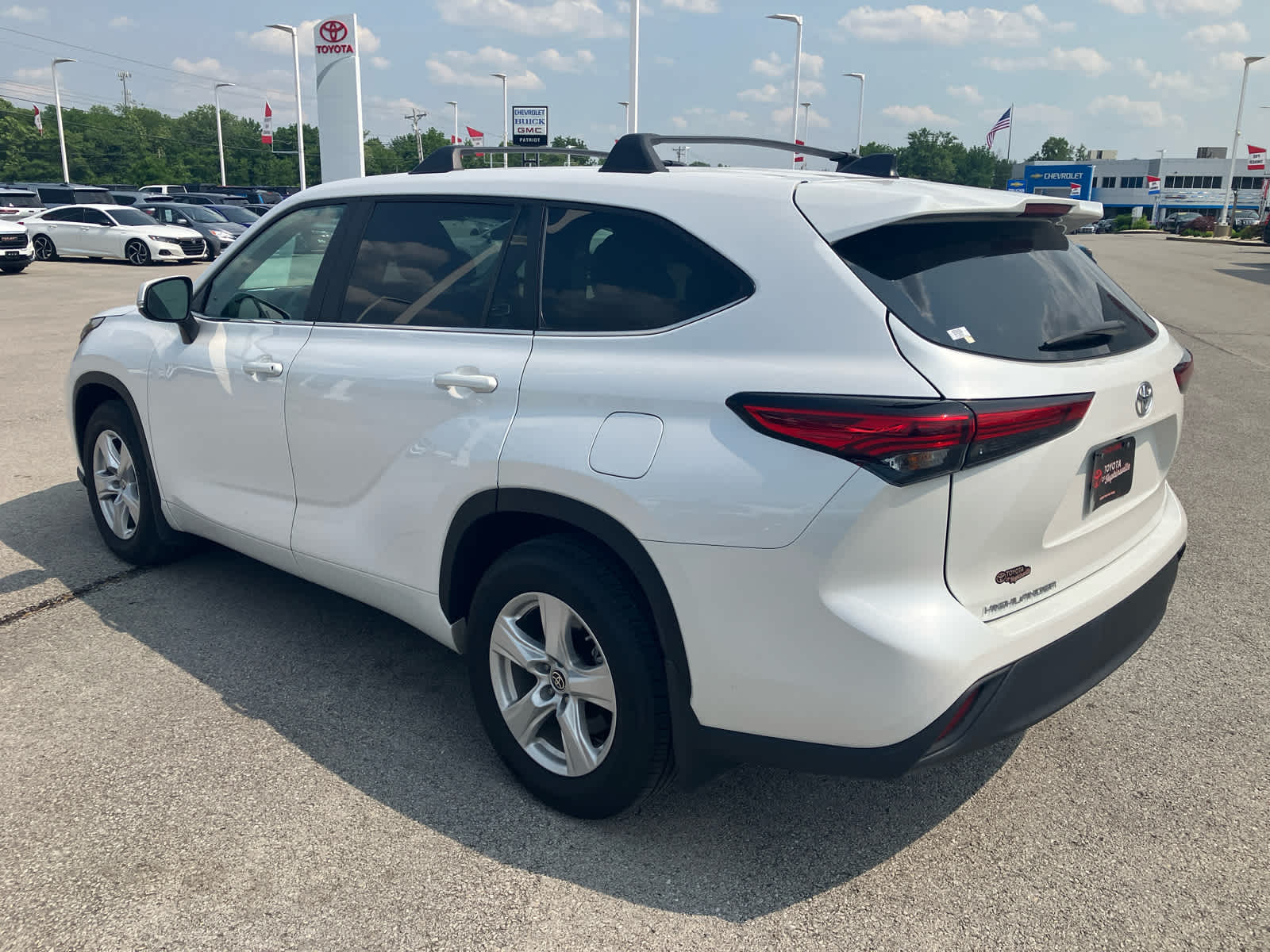 Vehicle image 7 of 34