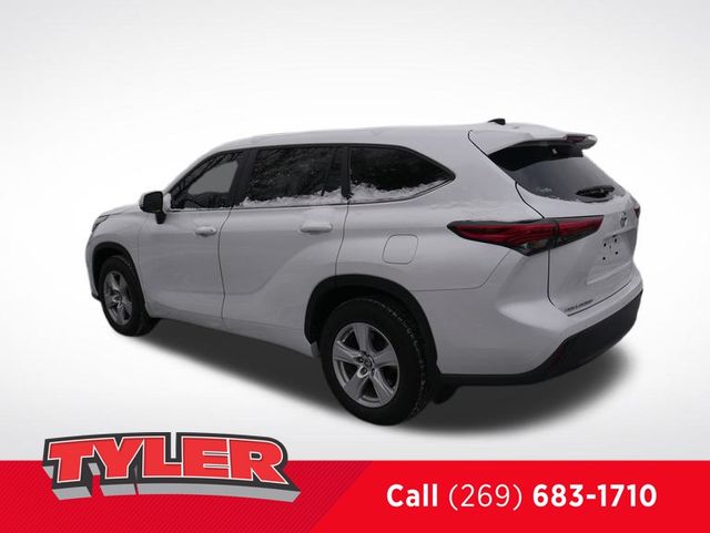 Vehicle image 5 of 50