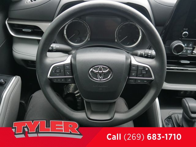 Vehicle image 26 of 50