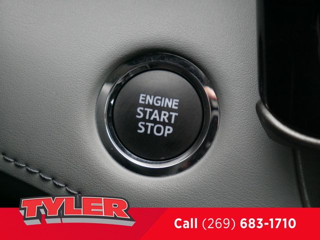 Vehicle image 27 of 50