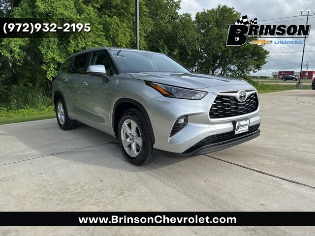 Vehicle image 3 of 14