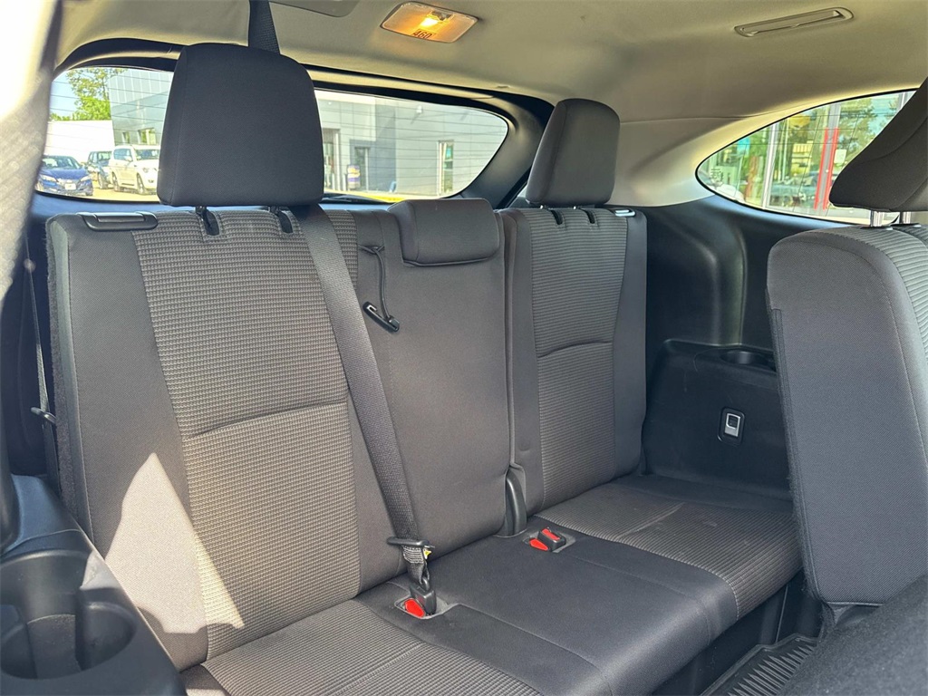 Vehicle image 8 of 27