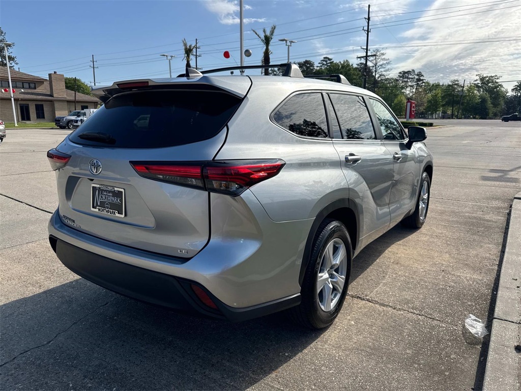 Vehicle image 4 of 27