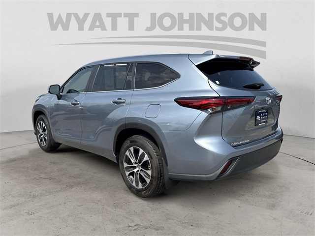 Vehicle image 7 of 29