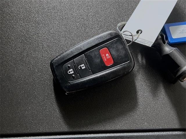 Vehicle image 33 of 33