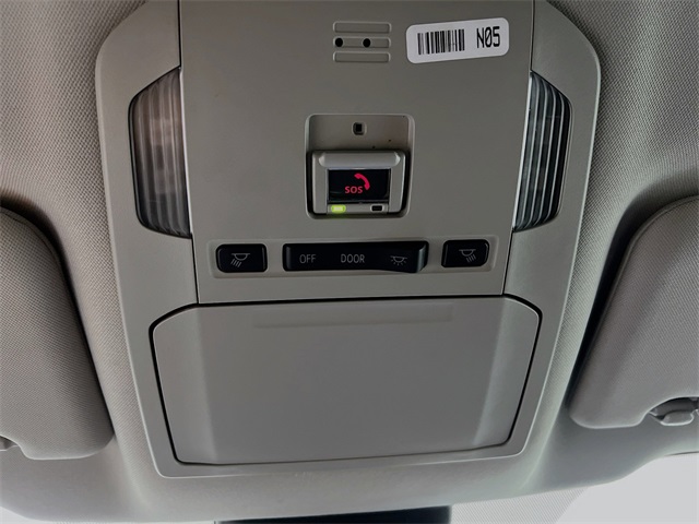 Vehicle image 18 of 33