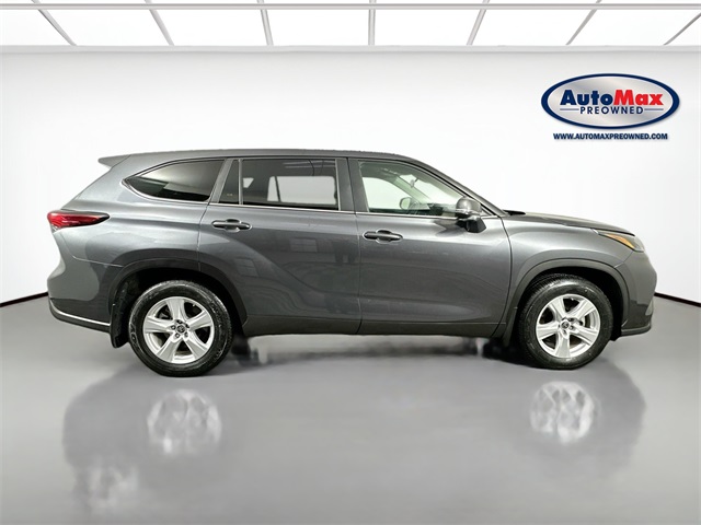 Vehicle image 4 of 39