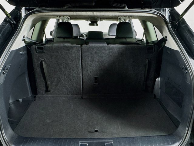 Vehicle image 20 of 22