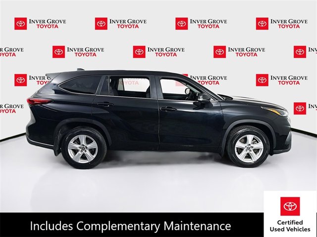 Vehicle image 4 of 22