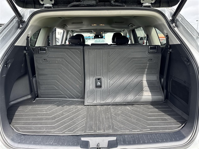 Vehicle image 11 of 29