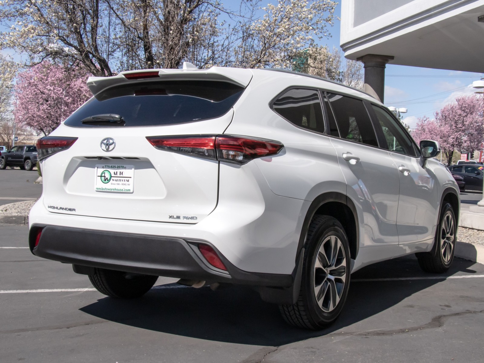 Vehicle image 5 of 26