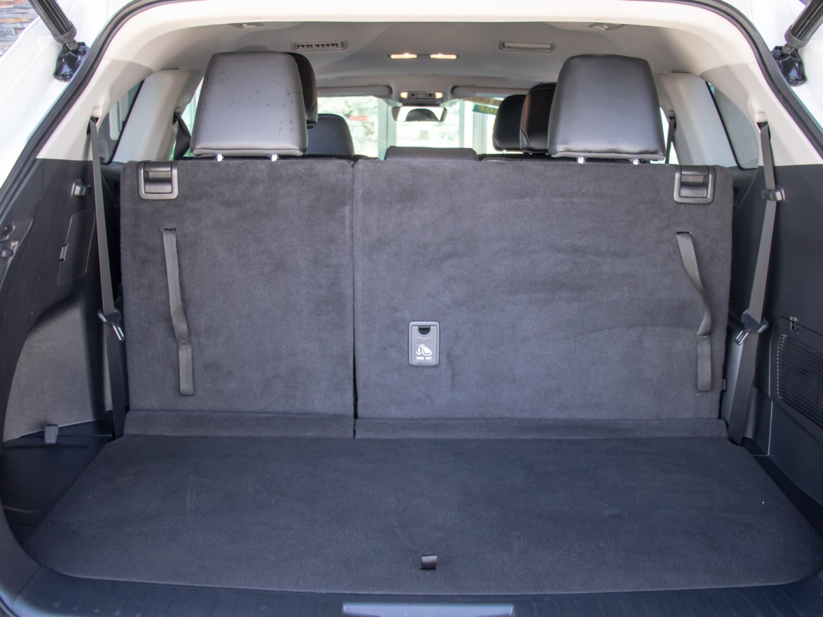 Vehicle image 25 of 26